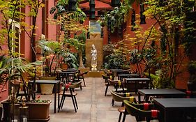 Enterprise Hotel Design & Boutique